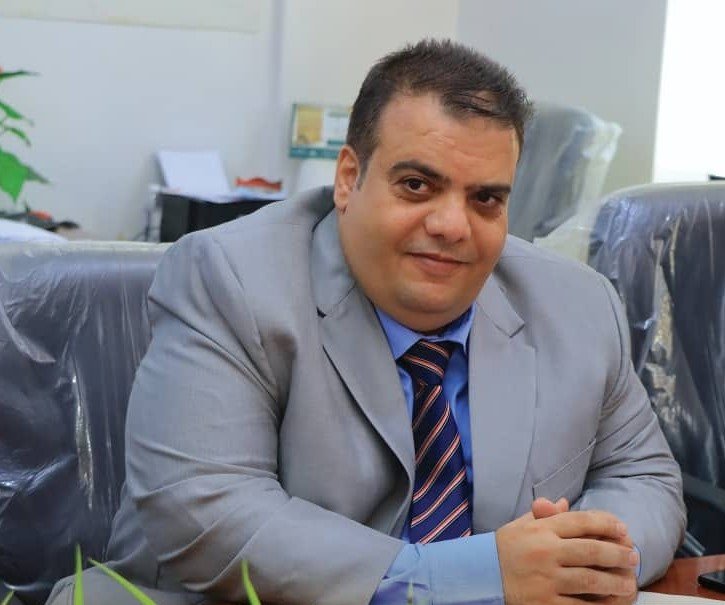 &nbsp; أستاذ مشارك في تكنولوجيا المعلومات (IT) أ.م.د/ يحيى إسماعيل الأشموري؛ عضو هيئة تحرير مجلة مركز جزيرة العرب للبحوث الطبية والتطبيقية 

وعميد كلية علوم الحاسوب وتكنولوجيا المعلومات &ndash; جامعة الرازي كلية العلوم &ndash; جامعة صنعاء &nbsp;
